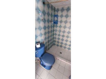 CASA EN VENTA ESQUINERA MULTIFAMILIAR LA RIVERA 2