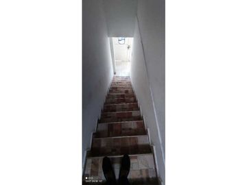 CASA EN VENTA ESQUINERA MULTIFAMILIAR LA RIVERA 2