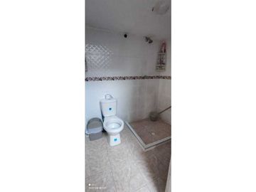 CASA EN VENTA ESQUINERA MULTIFAMILIAR LA RIVERA 2