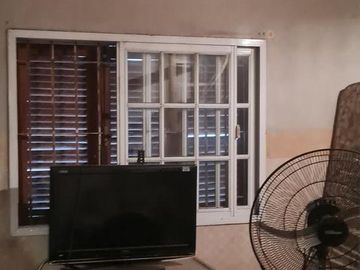 Casa sobre gran lote ideal emprendimiento