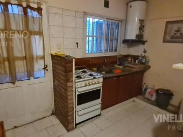 Casa sobre gran lote ideal emprendimiento