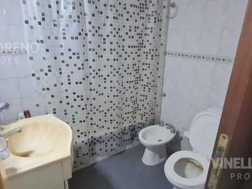 Casa sobre gran lote ideal emprendimiento
