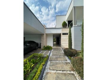 VENTA DE CASA CAMPESTRE CON PISCINA. VALLE VERDE, ALFAGURA-JAMUNDI