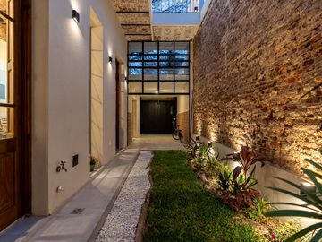 Venta Casa De Estilo Tres Dormitorios Reciclada Terraza. Echesortu