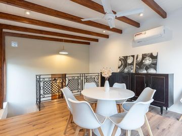 Venta Casa De Estilo Tres Dormitorios Reciclada Terraza. Echesortu