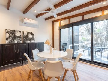 Venta Casa De Estilo Tres Dormitorios Reciclada Terraza. Echesortu