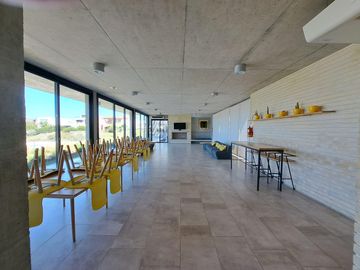 Lote en Venta en Los Castaños, Nordelta. Excelente vista abierta al lago.