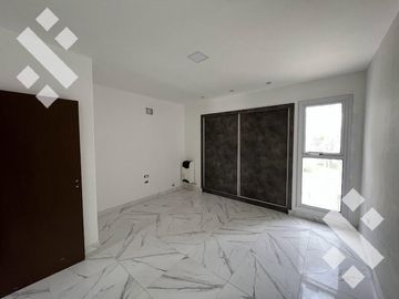 En Venta, dúplex 2 dormitorios,  B° Bella Vista Plottier