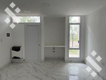 En Venta, dúplex 2 dormitorios,  B° Bella Vista Plottier