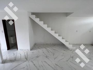 En Venta, dúplex 2 dormitorios,  B° Bella Vista Plottier