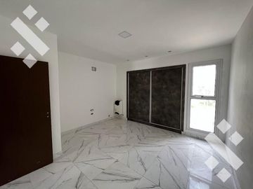 En Venta, dúplex 2 dormitorios,  B° Bella Vista Plottier