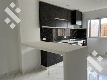 En Venta, dúplex 2 dormitorios,  B° Bella Vista Plottier