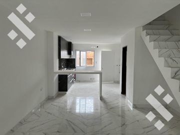 En Venta, dúplex 2 dormitorios,  B° Bella Vista Plottier