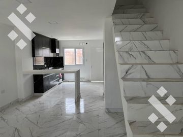 En Venta, dúplex 2 dormitorios,  B° Bella Vista Plottier