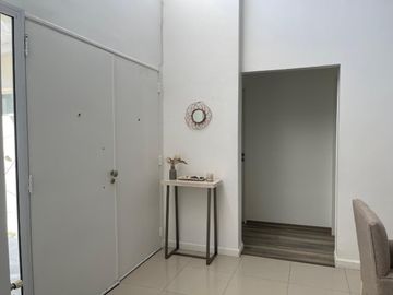Casa en venta en Barrio Privado El Aromo con pileta APTO CREDITO