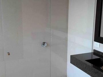 Casa en venta con renta en el barrio Santa Barbara