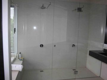 Casa en venta con renta en el barrio Santa Barbara