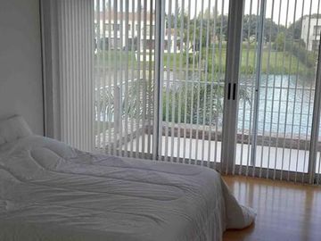 Casa en venta con renta en el barrio Santa Barbara