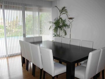 Casa en venta con renta en el barrio Santa Barbara