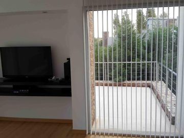 Casa en venta con renta en el barrio Santa Barbara
