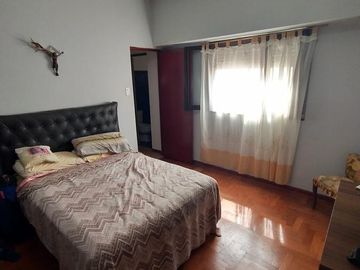 DEPARTAMENTO VENTA TRES AMBIENTES HIPOLITO YRIGOYEN  4243 (LANUS)