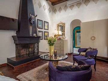Casa Proserpina: Una Joya Histórica en el Centro de San Miguel de Allende