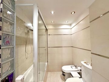 VENTA DEPARTAMENTO BALCÓN COCHERA BAULERA BARRACAS