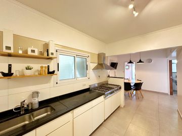 VENTA DEPARTAMENTO BALCÓN COCHERA BAULERA BARRACAS