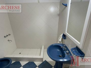 Casa PH 4 ambientes reciclada en venta en Castelar