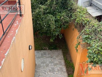 Casa PH 4 ambientes reciclada en venta en Castelar