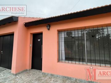 Casa PH 4 ambientes reciclada en venta en Castelar