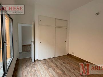 Casa PH 4 ambientes reciclada en venta en Castelar