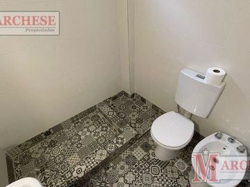 Casa PH 4 ambientes reciclada en venta en Castelar