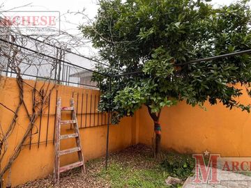 Casa PH 4 ambientes reciclada en venta en Castelar