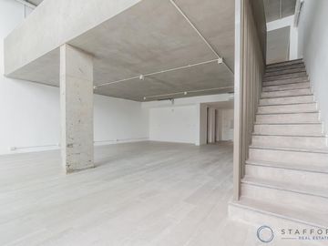Moderno departamento apto profesional de 2 plantas libres con patio Venta en Palermo Soho