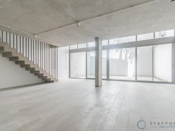 Moderno departamento apto profesional de 2 plantas libres con patio Venta en Palermo Soho