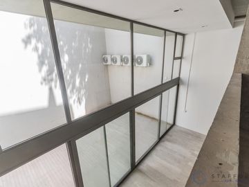 Moderno departamento apto profesional de 2 plantas libres con patio Venta en Palermo Soho