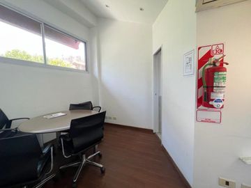 Av. Caseros al 3400 - Depto 3 amb. tipo dulpex, en venta, Parque Patricios  - Apto profesional o vivienda