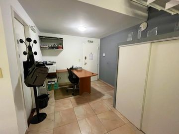 Av. Caseros al 3400 - Depto 3 amb. tipo dulpex, en venta, Parque Patricios  - Apto profesional o vivienda