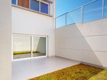 Duplex  en venta de categoría en Berazategui a estrenar