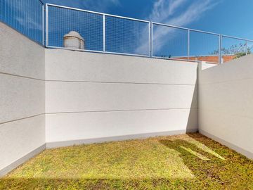 Duplex  en venta de categoría en Berazategui a estrenar