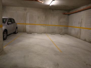 DEPARTAMENTO DE 2 AMBIENTES A ESTRENAR CON JARDIN Y COCHERA