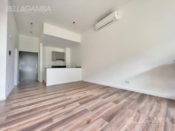 DEPARTAMENTO DE 2 AMBIENTES A ESTRENAR CON JARDIN Y COCHERA
