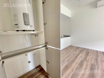 DEPARTAMENTO DE 2 AMBIENTES A ESTRENAR CON JARDIN Y COCHERA