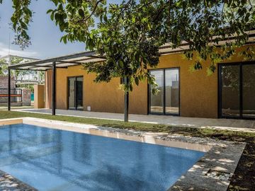 Casa en roldan (altos Pellegrini)