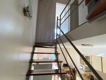 Casa en  Venta en Berazategui -  Triplex Impecable. Apto Credito. Acepta Permuta.