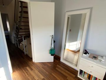 Casa en  Venta en Berazategui -  Triplex Impecable. Apto Credito. Acepta Permuta.
