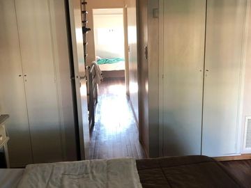 Casa en  Venta en Berazategui -  Triplex Impecable. Apto Credito. Acepta Permuta.