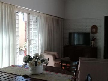 Casa a la venta en el centro de Lujan-