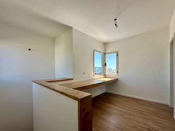 Casa de 3 Dormitorios en Dos Planta en Venta en  Vida Barrio Privado